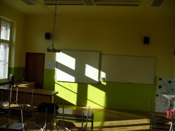 06195-004