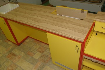 09301B-017